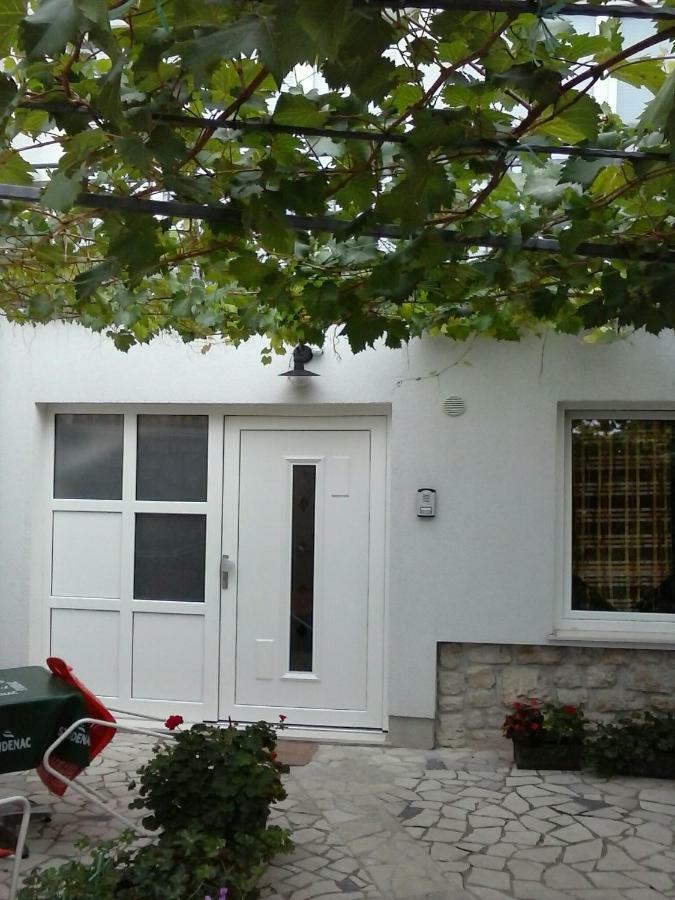 Apartmani Maric Selce Exterior photo