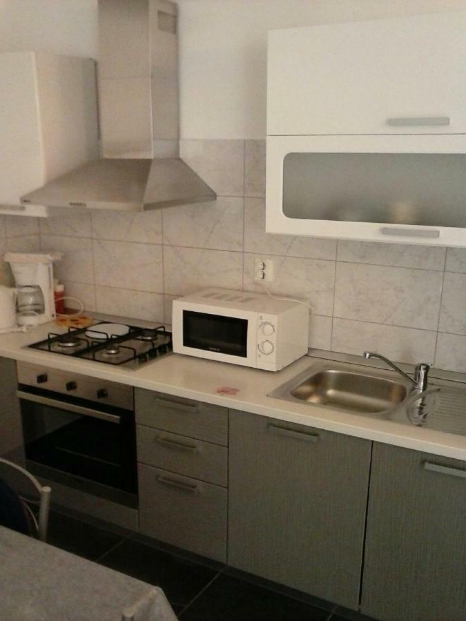 Apartmani Maric Selce Exterior photo