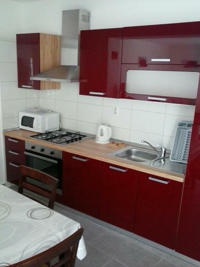 Apartmani Maric Selce Exterior photo