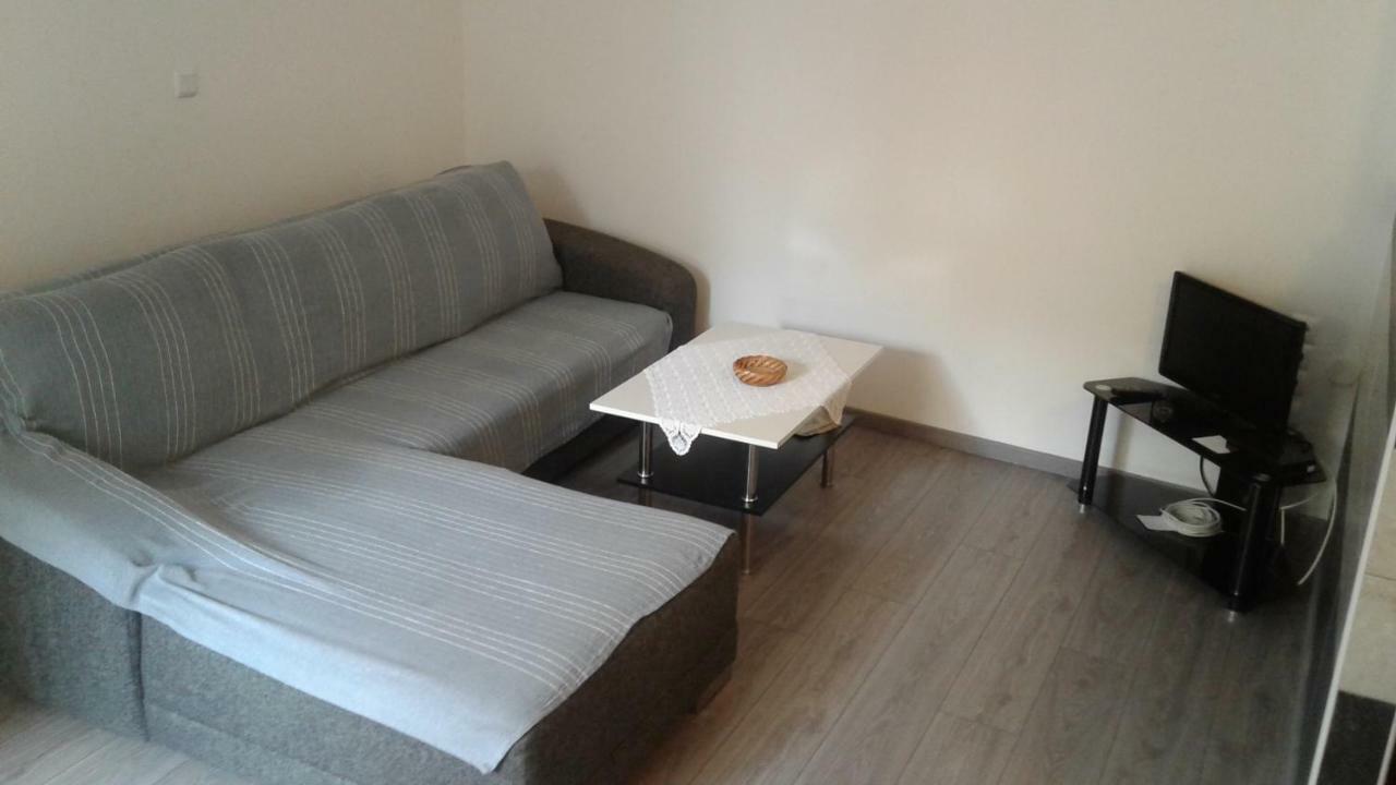 Apartmani Maric Selce Exterior photo